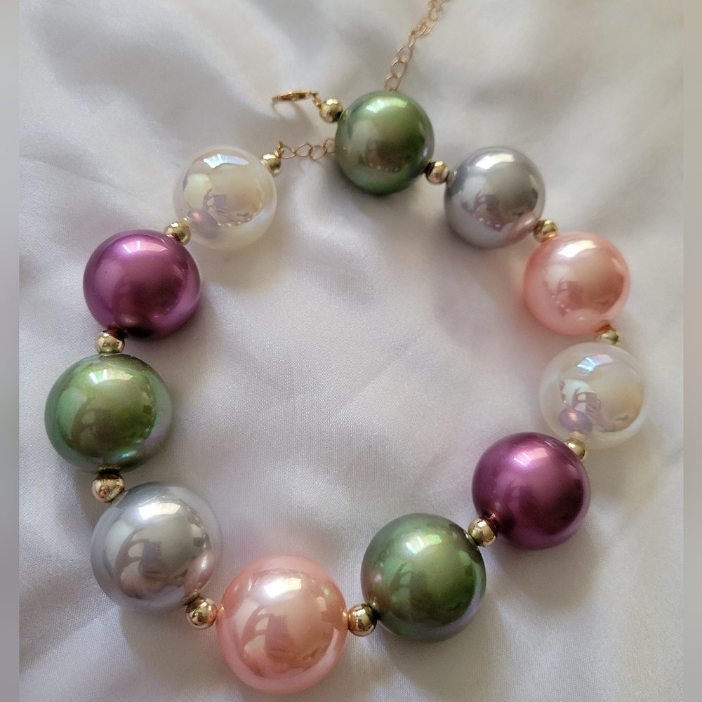 Oversize Multi Color Pearl Necklace